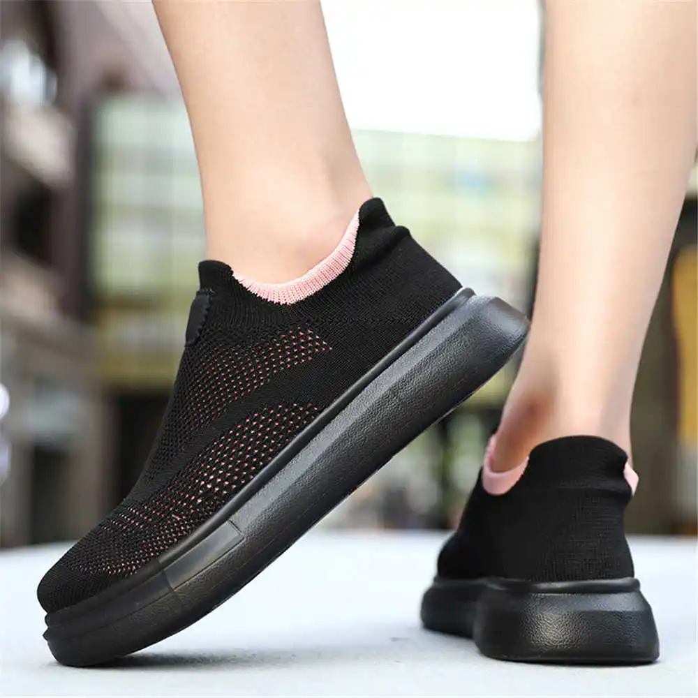 Tech Accessories Names - Calze con plateau scarpe marroni per